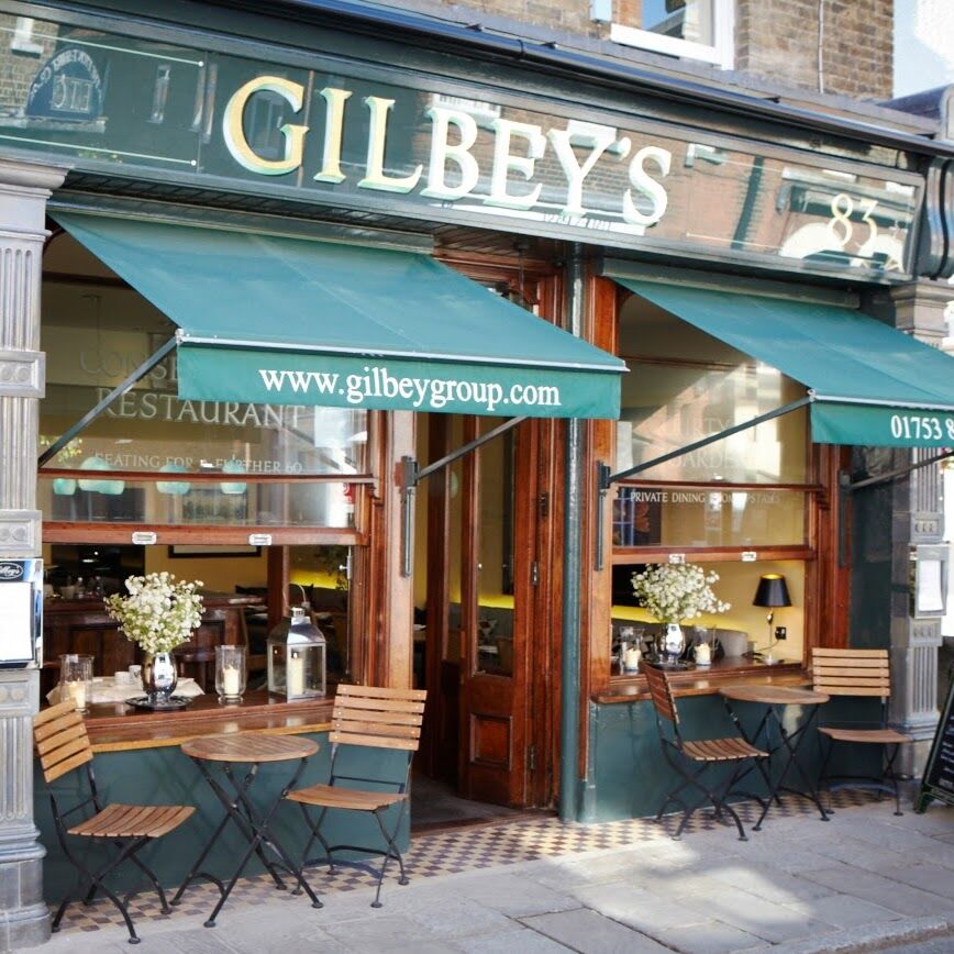 Gilbey'S Bar, Restaurant & Townhouse Bed & Breakfast Windsor Exterior photo